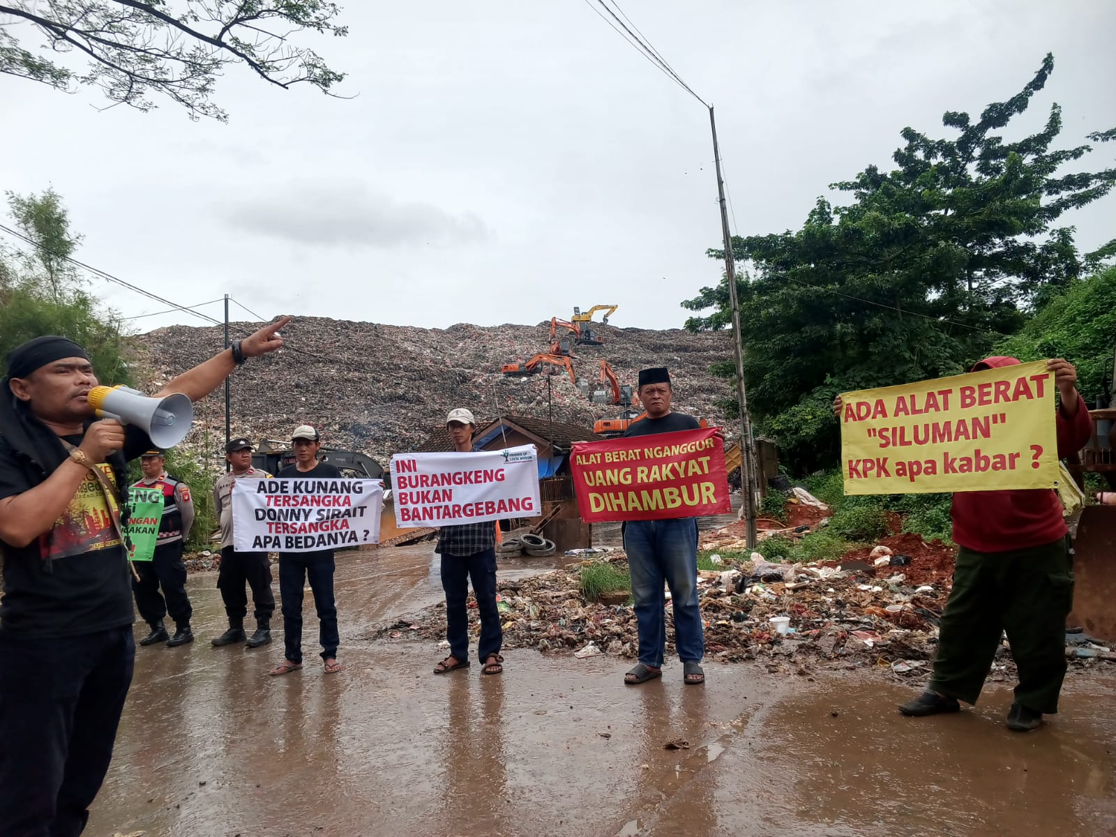 Prabu PL Tuntut KLH, KPK, dan KDM Selesaikan Masalah TPA Burangkeng